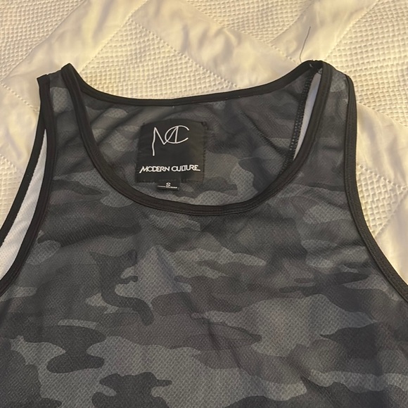 Men's Camouflage Tank Top - Picture 2 of 3